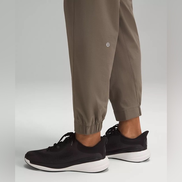 NWT Lululemon License to Train High-Rise Pant - Picture 6 of 6